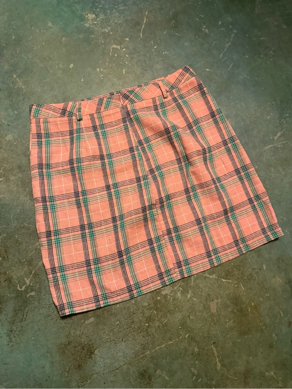 Pink Plaid Mini Skirt Sz. 6 - Picture 3 of 3
